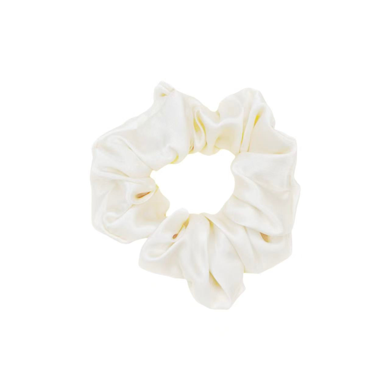 SILK SCRUNCHIE