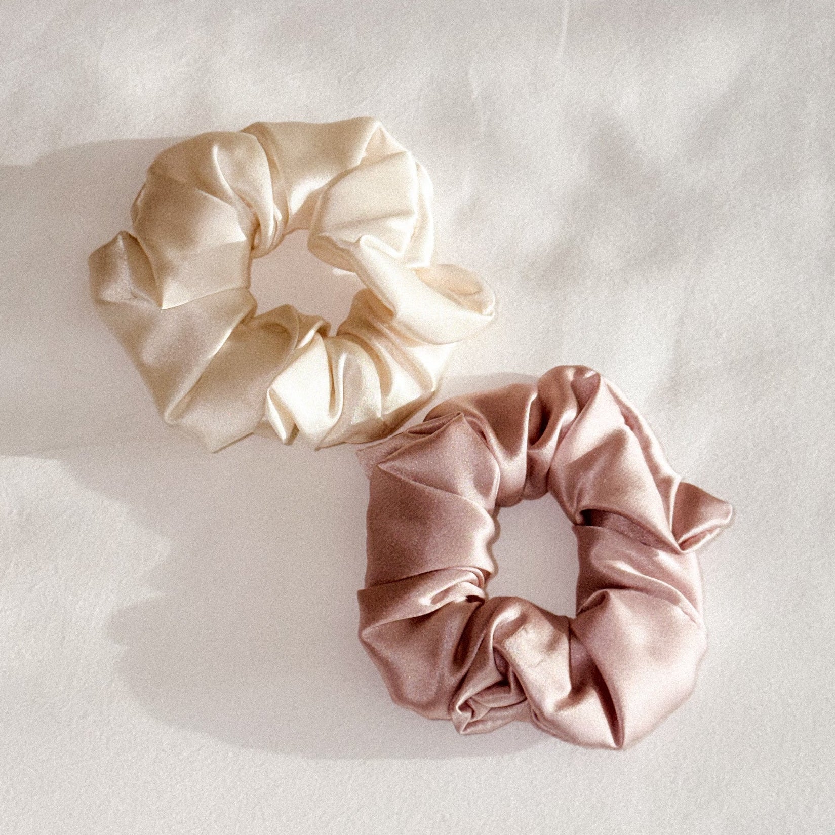MAUVE MULBERRY SILK SCRUNCHIE